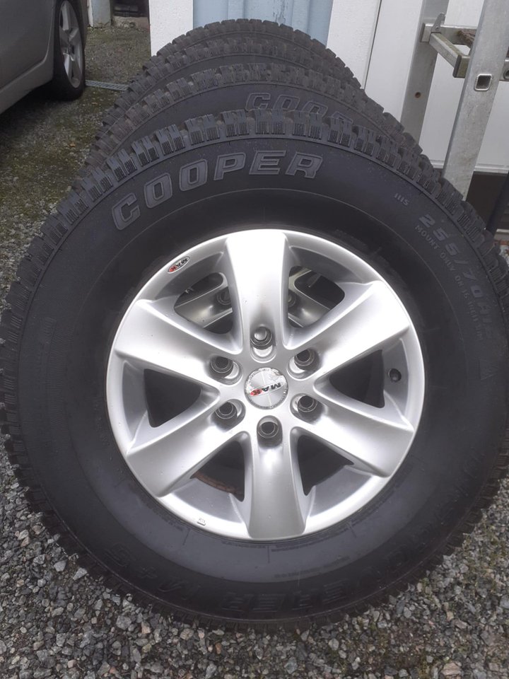 Vinterdäck 255/70/R16 255 70 16
