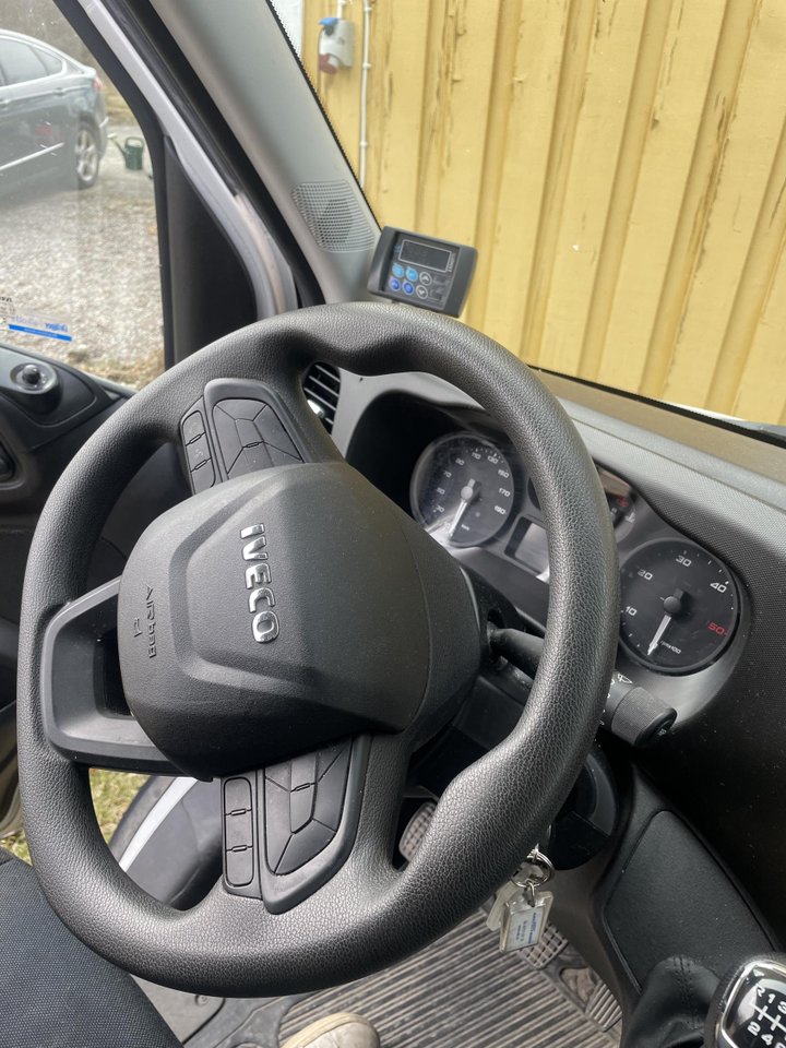 Iveco Daily 35-NP Van 3.0 JTD CNG Manuell, 6-trinn, 136hk, 2020