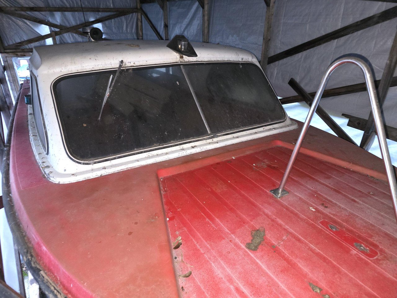 Selco 18 Cabin, Johnson 85, b...