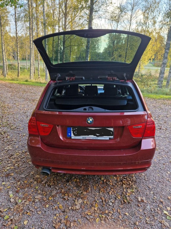 BMW 320d EfficientDynamics Edition Touring Manuell, 163hk, 2011