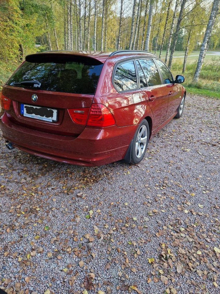 BMW 320d EfficientDynamics Edition Touring Manuell, 163hk, 2011