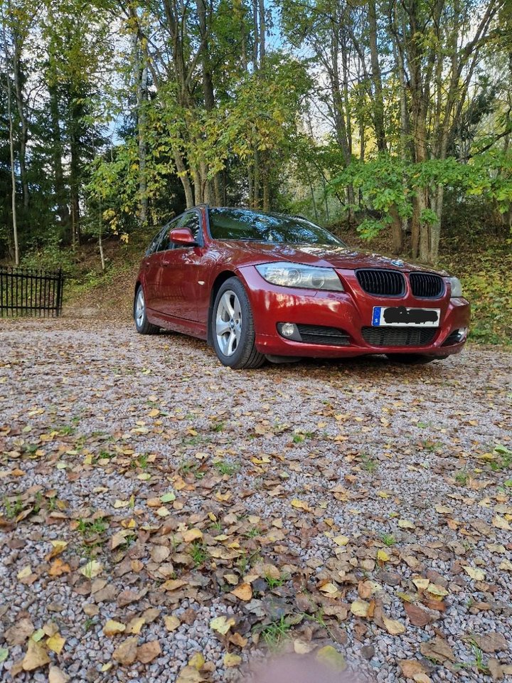 BMW 320d EfficientDynamics Edition Touring Manuell, 163hk, 2011