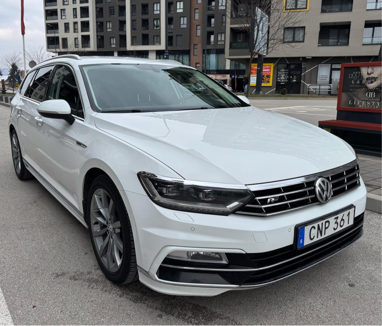Volkswagen Passat Sportscombi 2.0 TDI DPF SCR BMT 4Motion DSG Sekventiell, 190hk, 2016