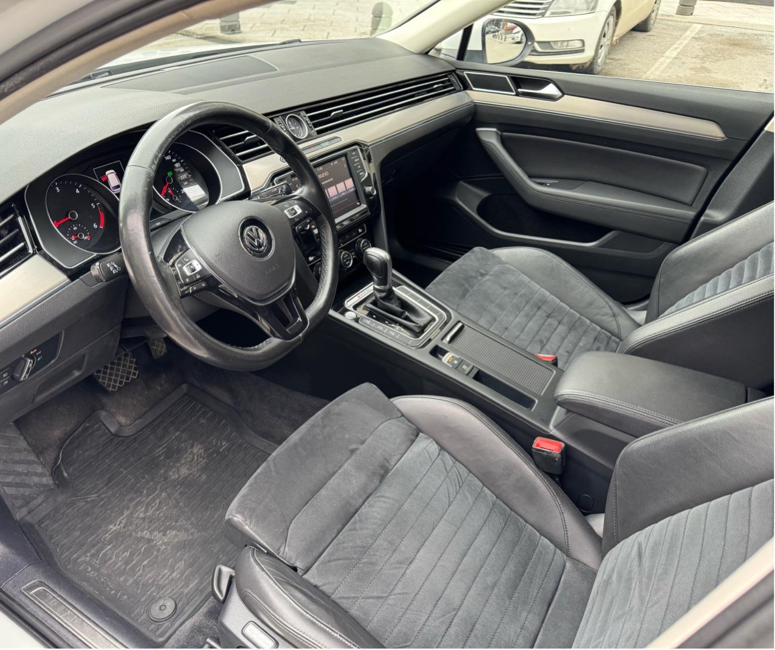 Volkswagen Passat Sportscombi 2.0 TDI DPF SCR BMT 4Motion DSG Sekventiell, 190hk, 2016