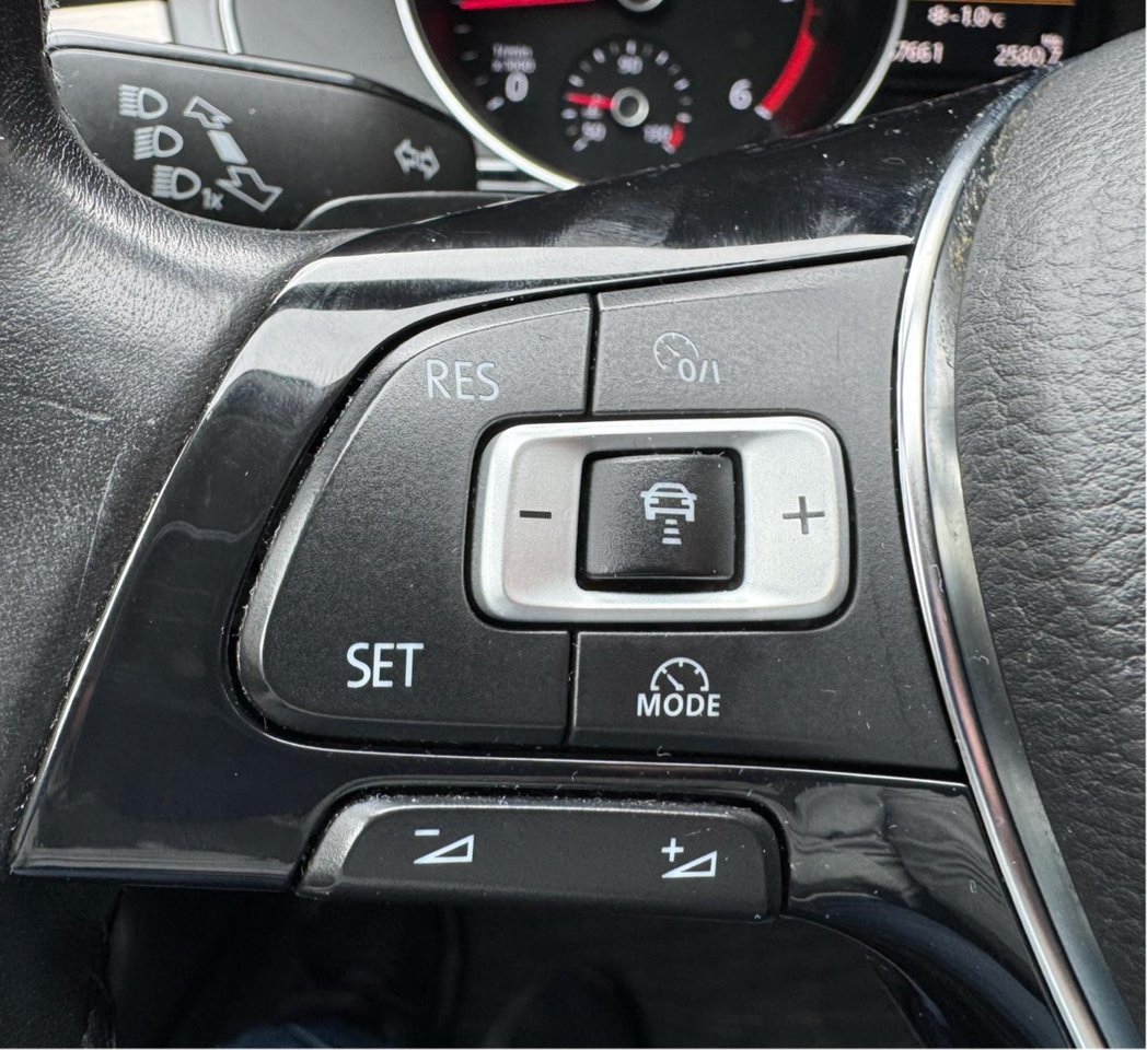 Volkswagen Passat Sportscombi 2.0 TDI DPF SCR BMT 4Motion DSG Sekventiell, 190hk, 2016