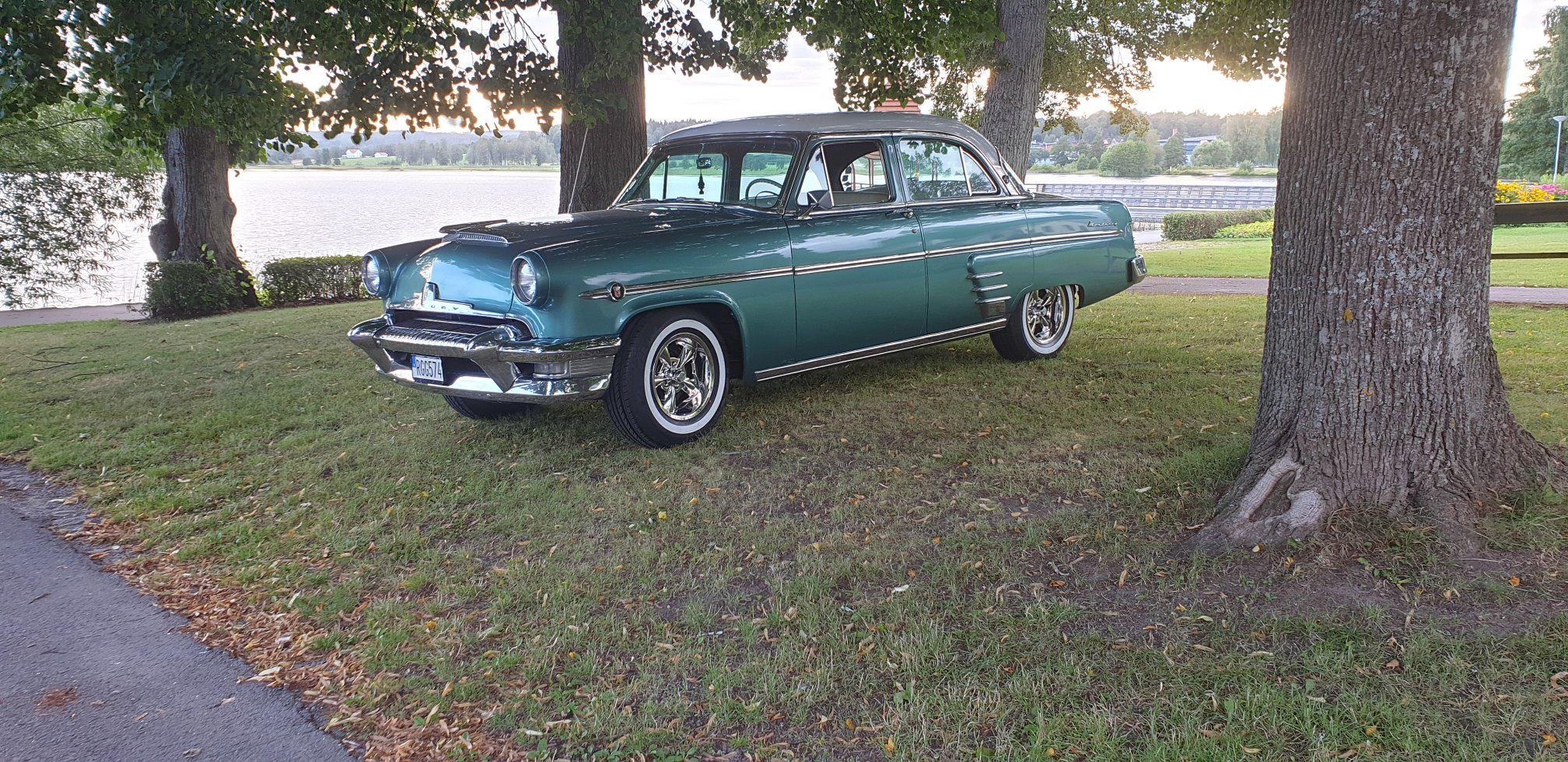 Mercury Monterey Sedan 4.2 V8 Merc-O-Matic, 162hp, 1954