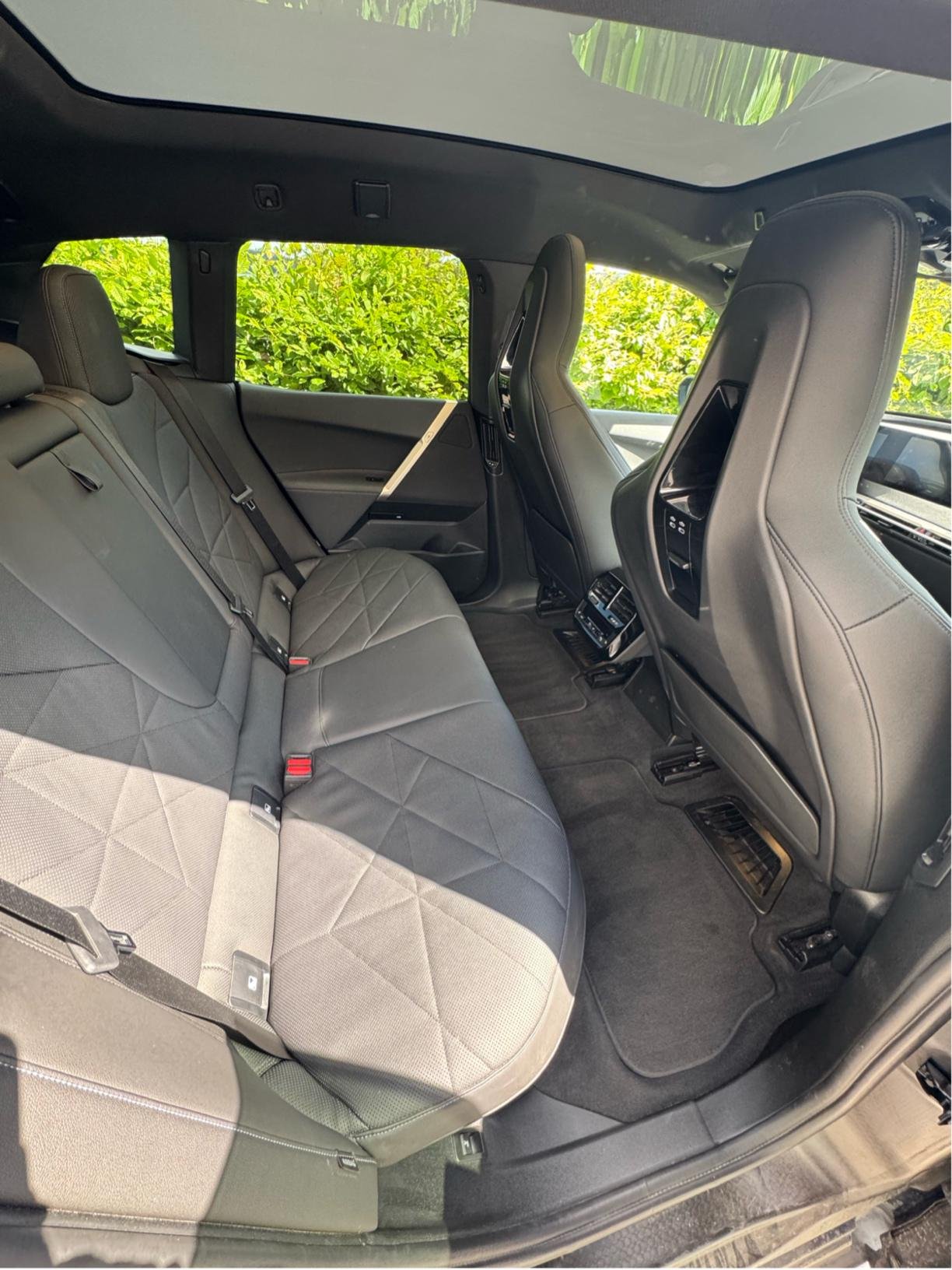 BMW iX xDrive40, 326hk, 2022