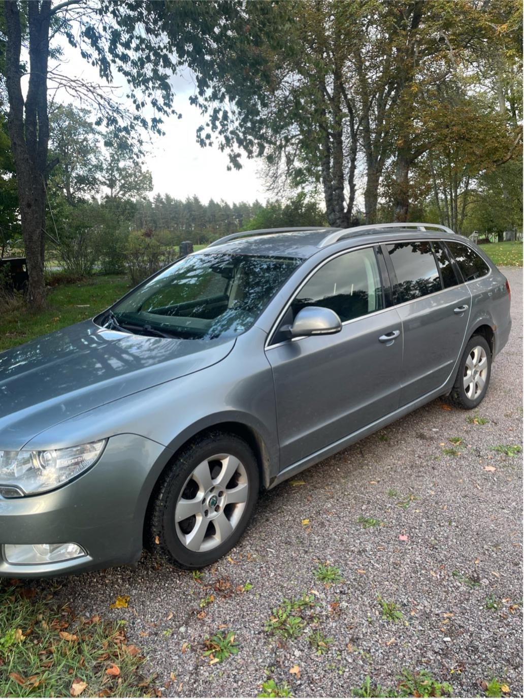 Škoda Superb Kombi 2.0 TDI Manuell, 140hk, 2011