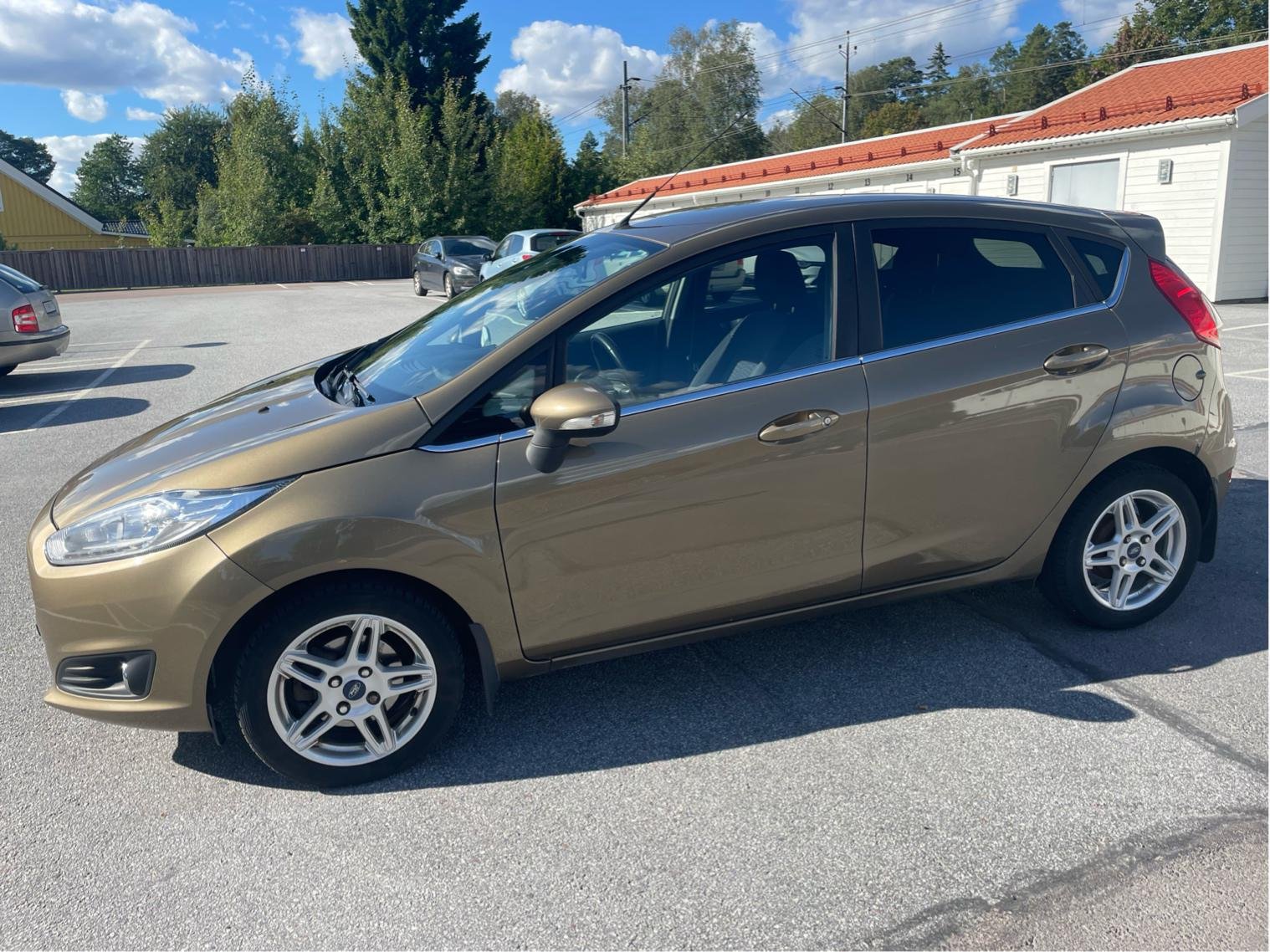 Ford Fiesta 5-door 1.25 Manual, 82hp, 2014