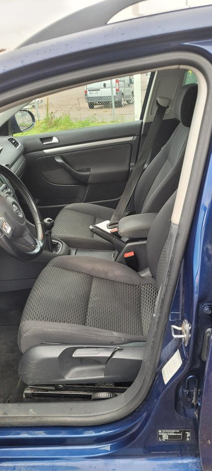 Volkswagen Golf Stasjonsvogn 1.6 TDI DPF BMT Manuell, 5-trinn, 105ps, 2010