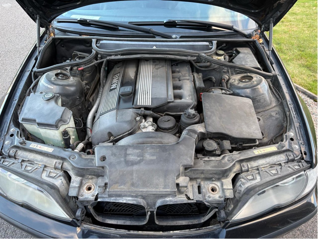 BMW 330xi Touring Automatic, 231hp, 2002