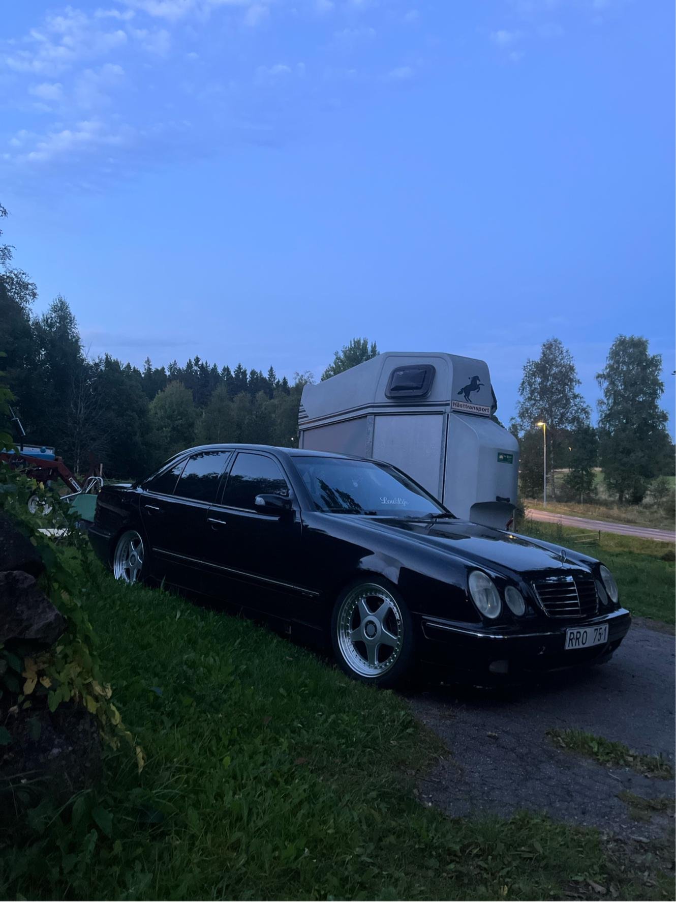 Mercedes-Benz E 320 CDI Automatic, 197hp, 2000