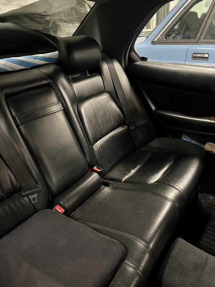 Lexus LS 400 4.0 V8 Automatic, 264hp, 1995