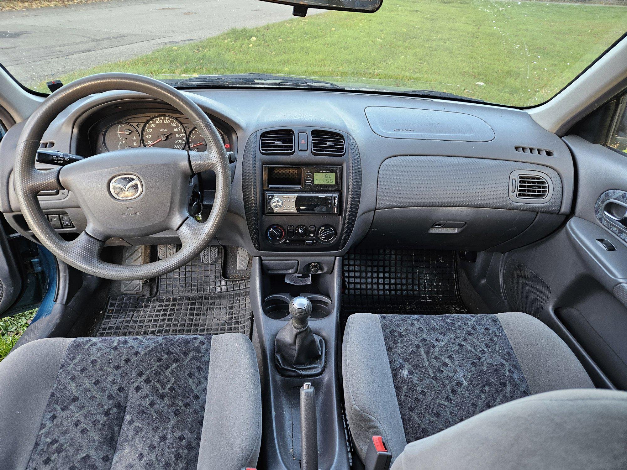 Mazda 323F 1.5 Manuell, 88hk, 2000