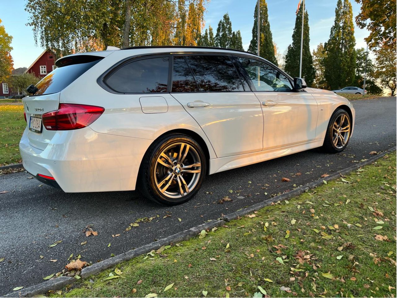 BMW 320d xDrive Touring Steptronic, 8-trinn, 190ps, 2016