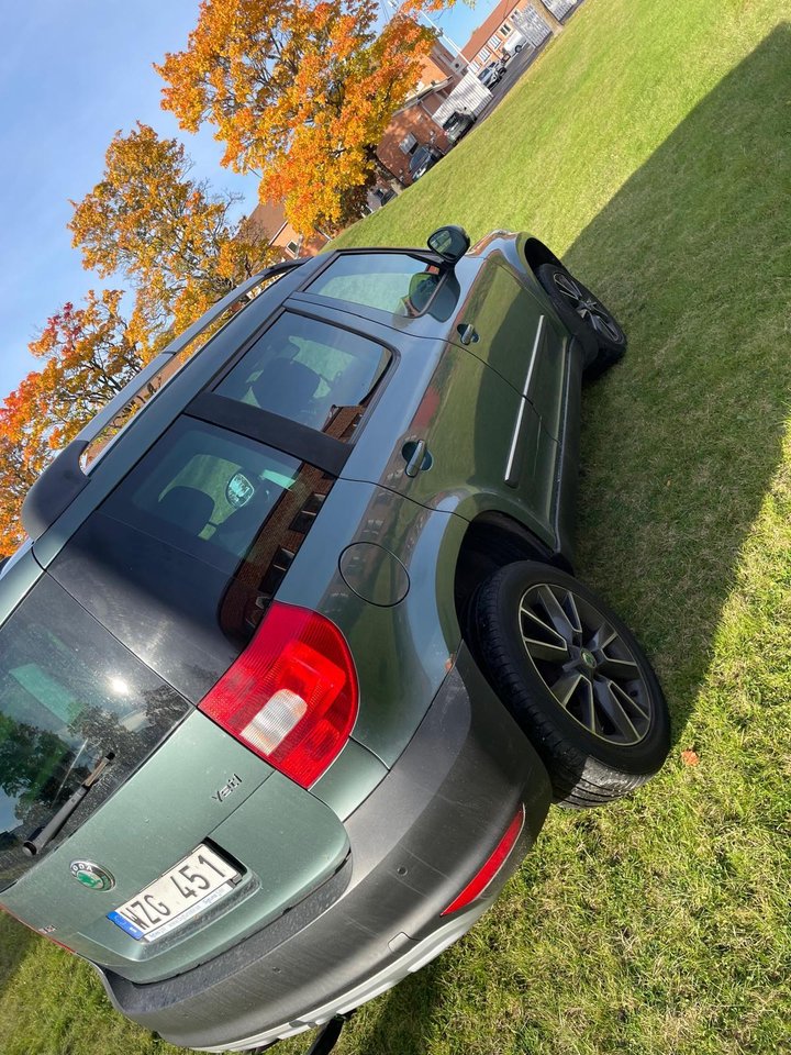 Škoda Yeti 2.0 TDI 4x4 DSG sekvensiell, 6-trinn, 140hk, 2013