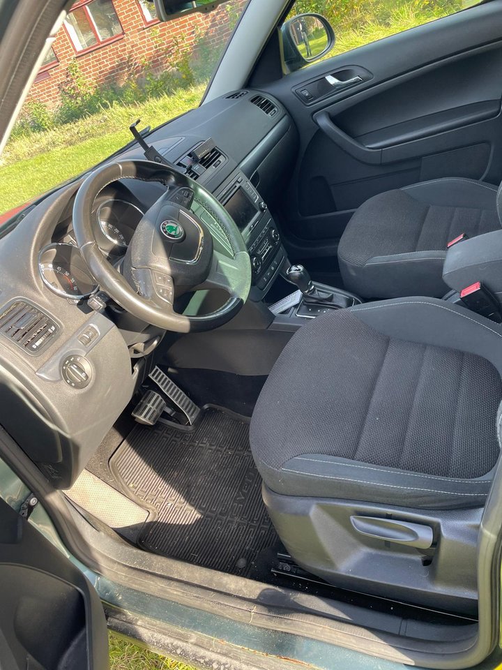 Škoda Yeti 2.0 TDI 4x4 DSG sekvensiell, 6-trinn, 140hk, 2013