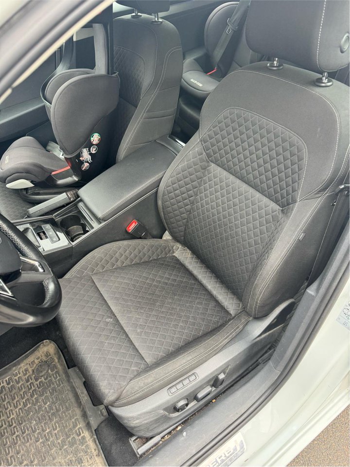 Škoda Superb Stasjonsvogn 2.0 TDI 4x4 SCR Manuell, 6-trinn, 150hk, 2016