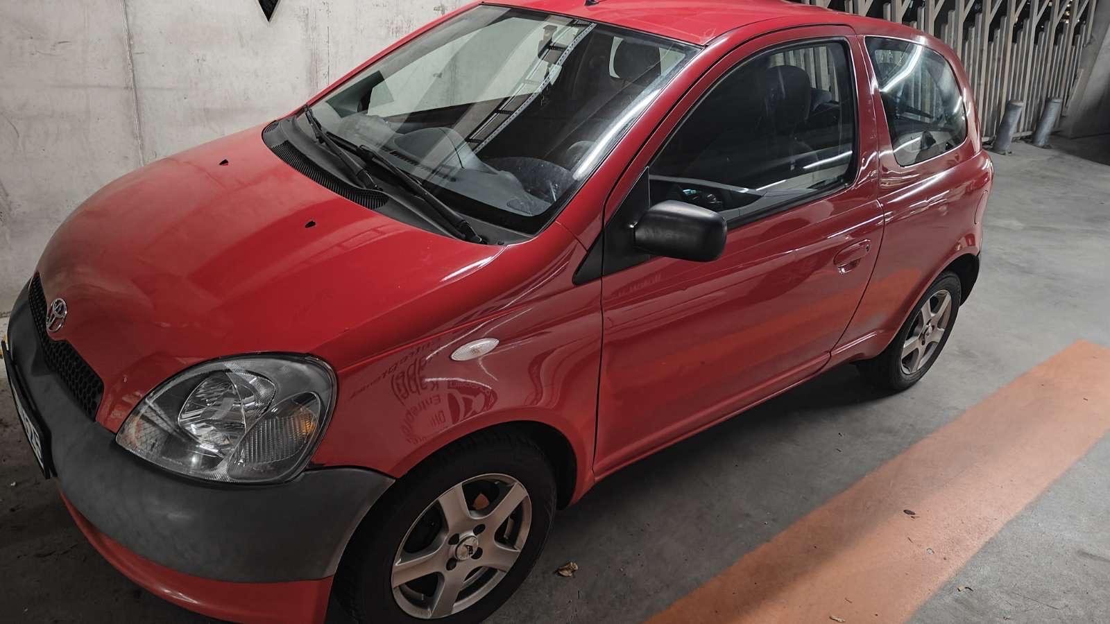 Toyota Yaris 3-door 1.0 VVT-i Manual, 68hp, 2002