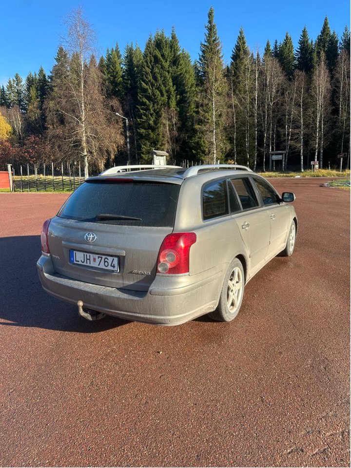 Toyota Avensis Stasjonsvogn 1.8 VVT-i Manuell, 5-trinn, 129hk, 2007