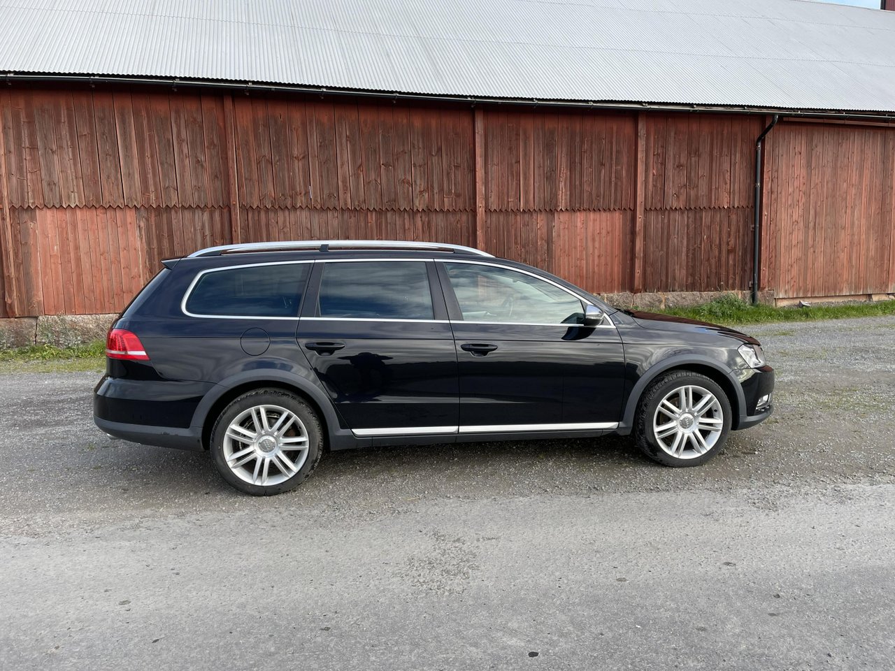 Volkswagen Passat Alltrack 2.0 TDI DPF BMT 4Motion DSG Sequential, 177hp, 2015