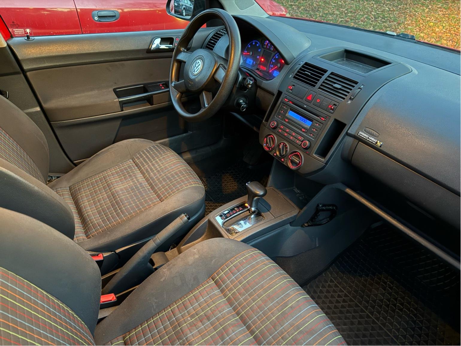 Volkswagen Polo 5-dørs 1.4 Automatic, 4-trinn, 75ps, 2006