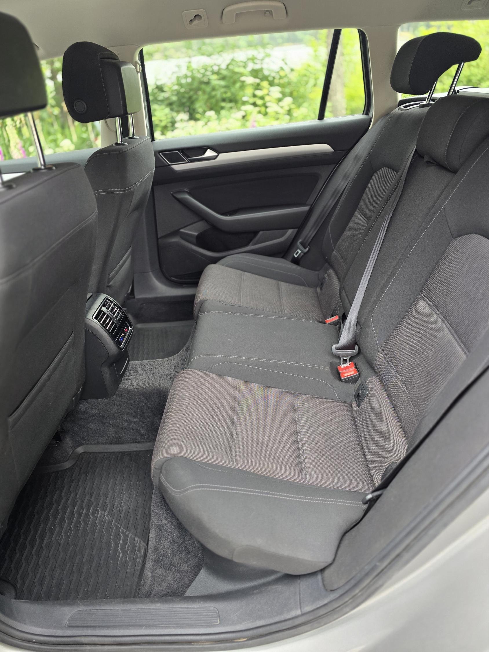 Volkswagen Passat Sportscombi 2.0 TDI DPF SCR BlueMotion DSG Sekventiell, 150hk, 2017