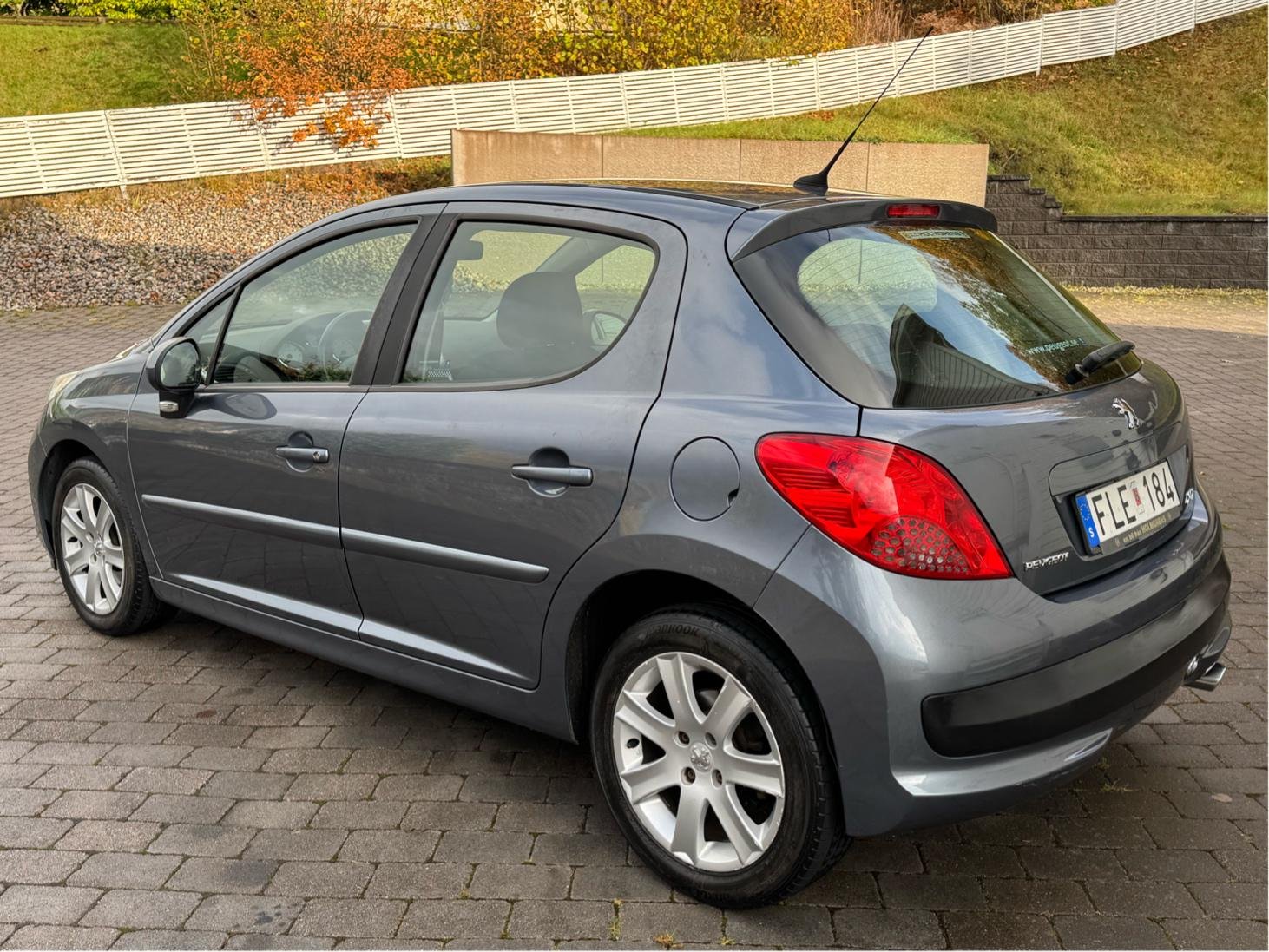 Peugeot 207 5-door 1.6 VTi Manual, 120hp, 2007