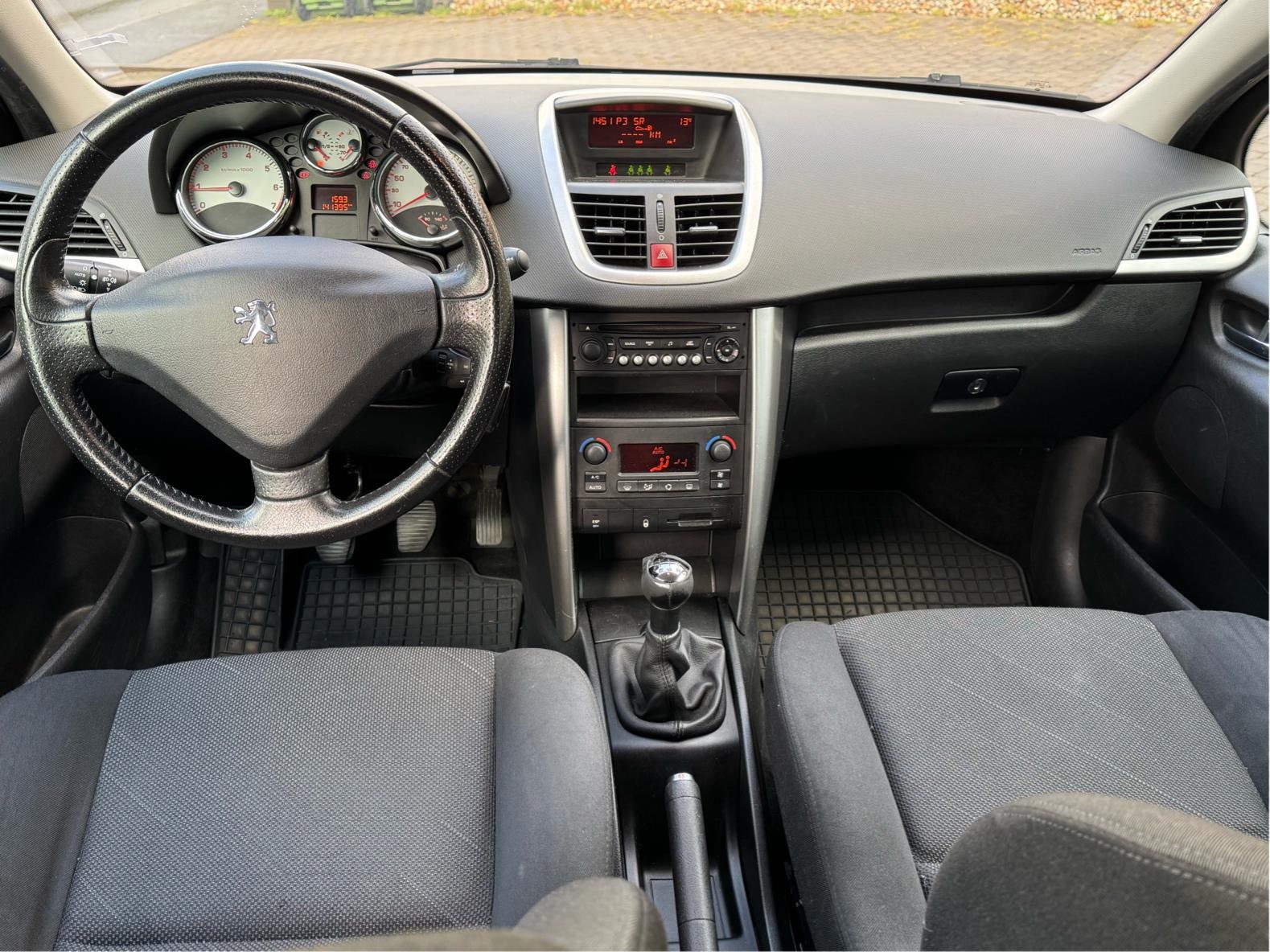 Peugeot 207 5-door 1.6 VTi Manual, 120hp, 2007