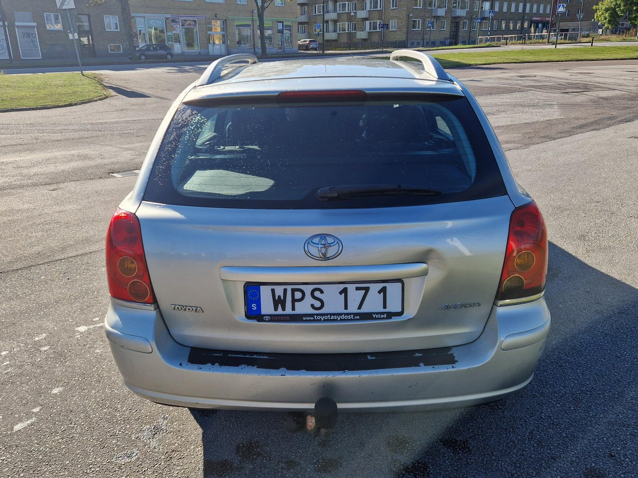 Toyota Avensis Combi 1.8 VVT-i Manual, 129hp, 2005