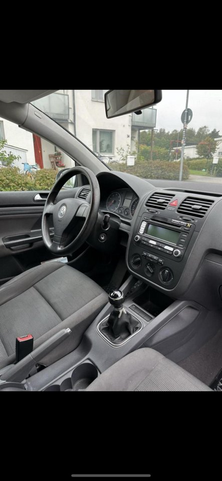 Volkswagen Golf 5-dørs 1.6 Manuell, 5-trinn, 102ps, 2006