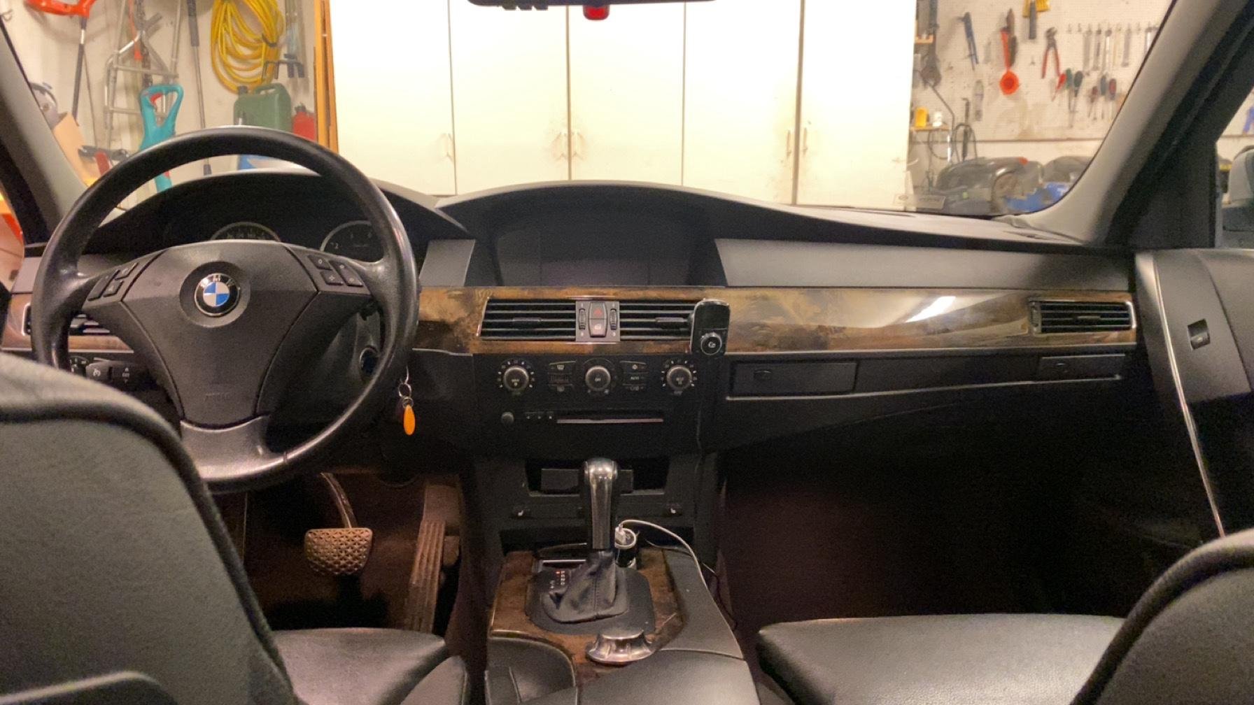 BMW 530i Sedan Automatisk, 6-trinn, 231ps, 2004