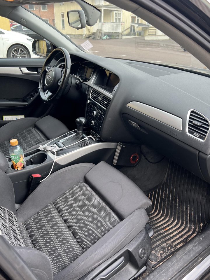 Audi A4 Avant 2.0 TDI DPF Multitronic, 143hk, 2013