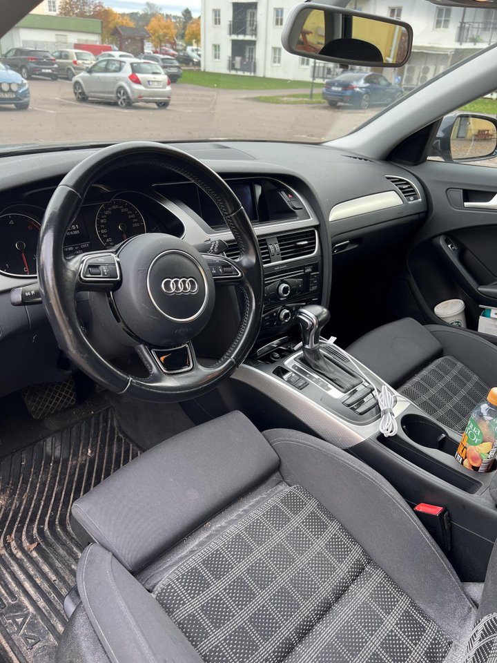 Audi A4 Avant 2.0 TDI DPF Multitronic, 143hk, 2013
