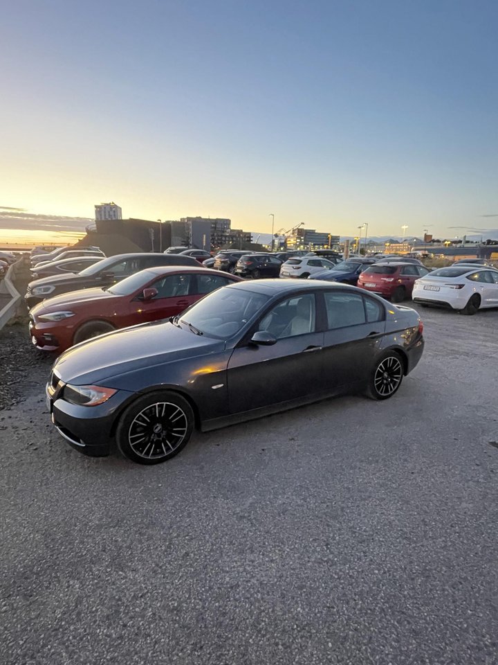 BMW 325i Sedan Automatisk, 218hk, 2006