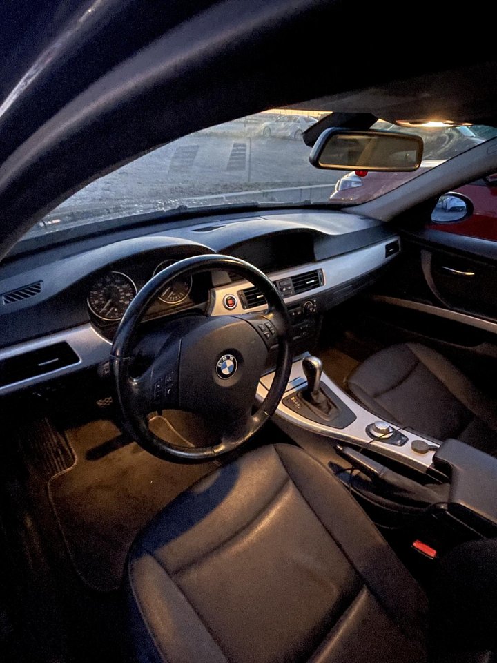 BMW 325i Sedan Automatisk, 218hk, 2006