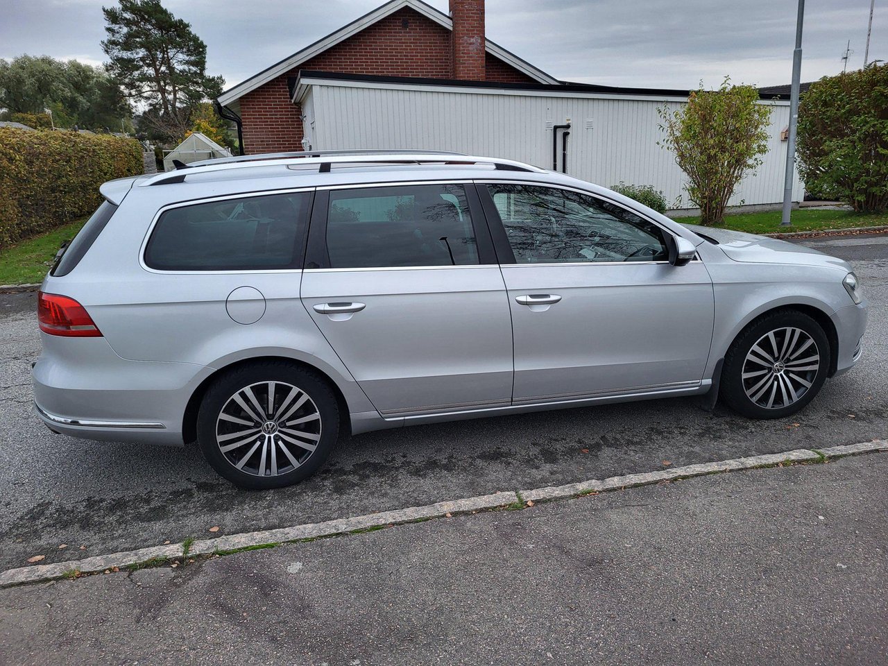 Volkswagen Passat Variant 2.0 TDI DPF BMT 4Motion DSG sekvensiell, 6-trinn, 170ps, 2012