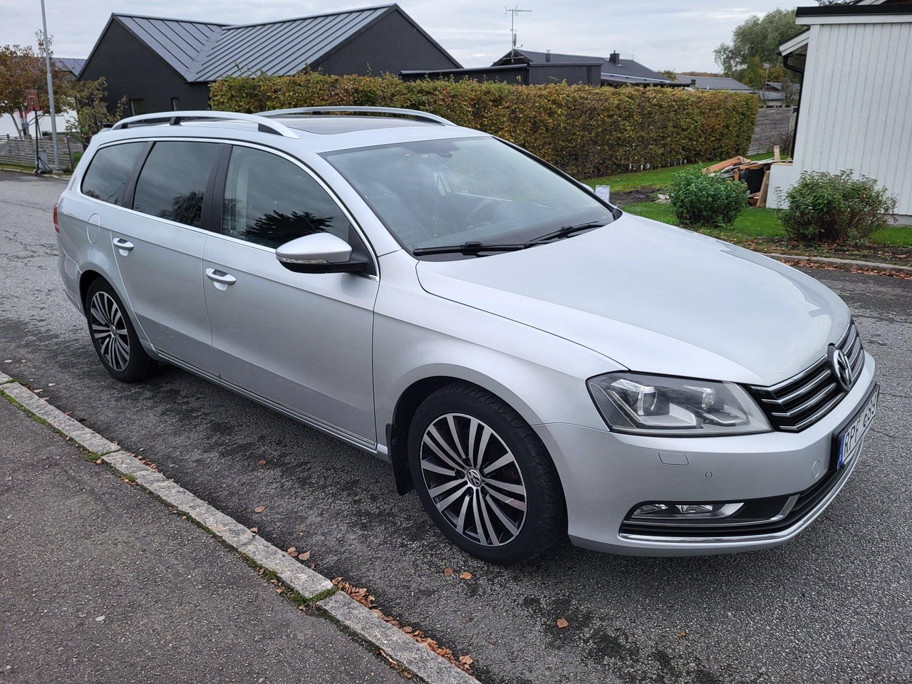 Volkswagen Passat Variant 2.0 TDI DPF BMT 4Motion DSG sekvensiell, 6-trinn, 170ps, 2012