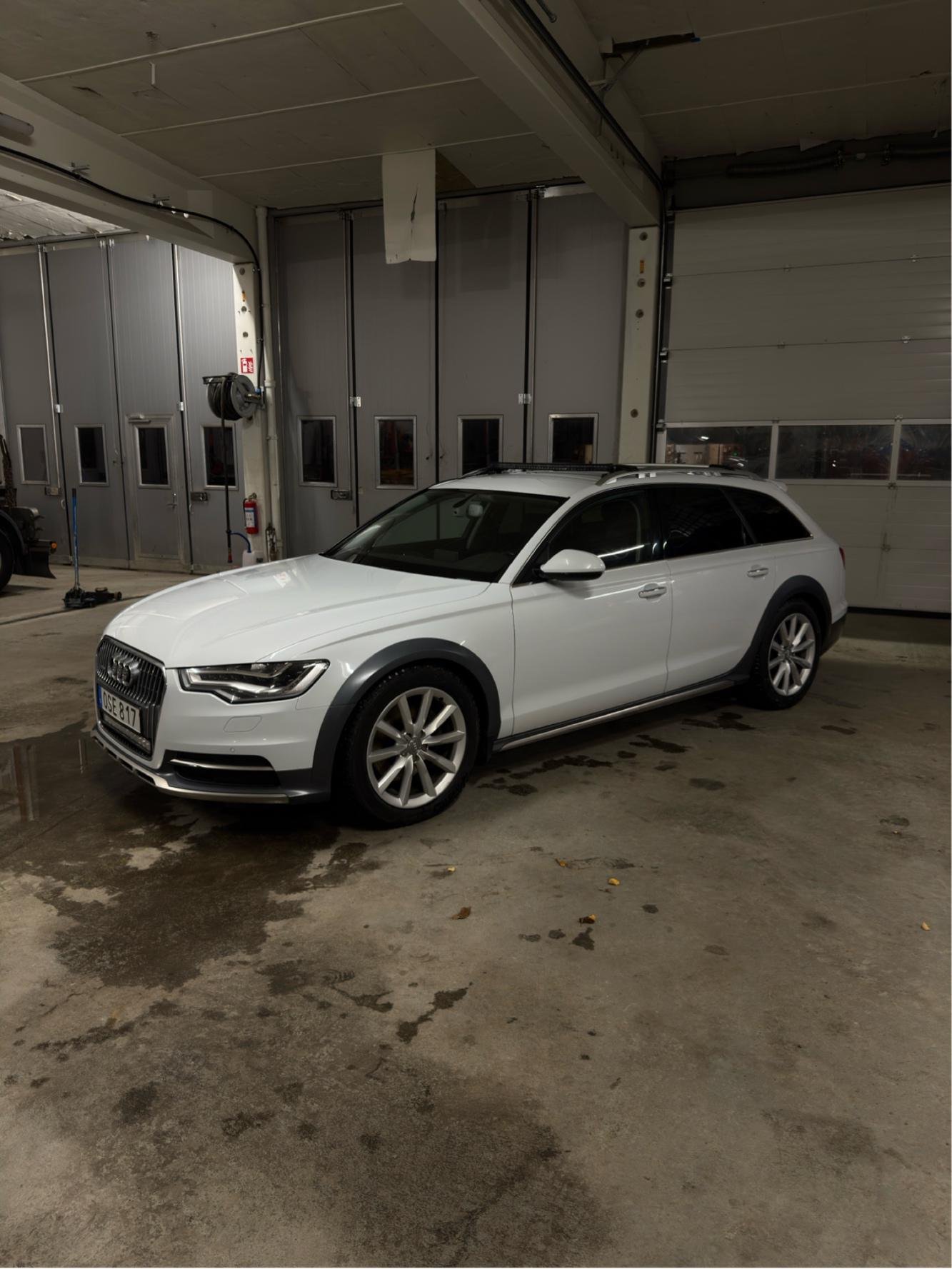 Audi A6 allroad quattro 3.0 TDI V6 DPF quattro S Tronic, 204hk, 2014