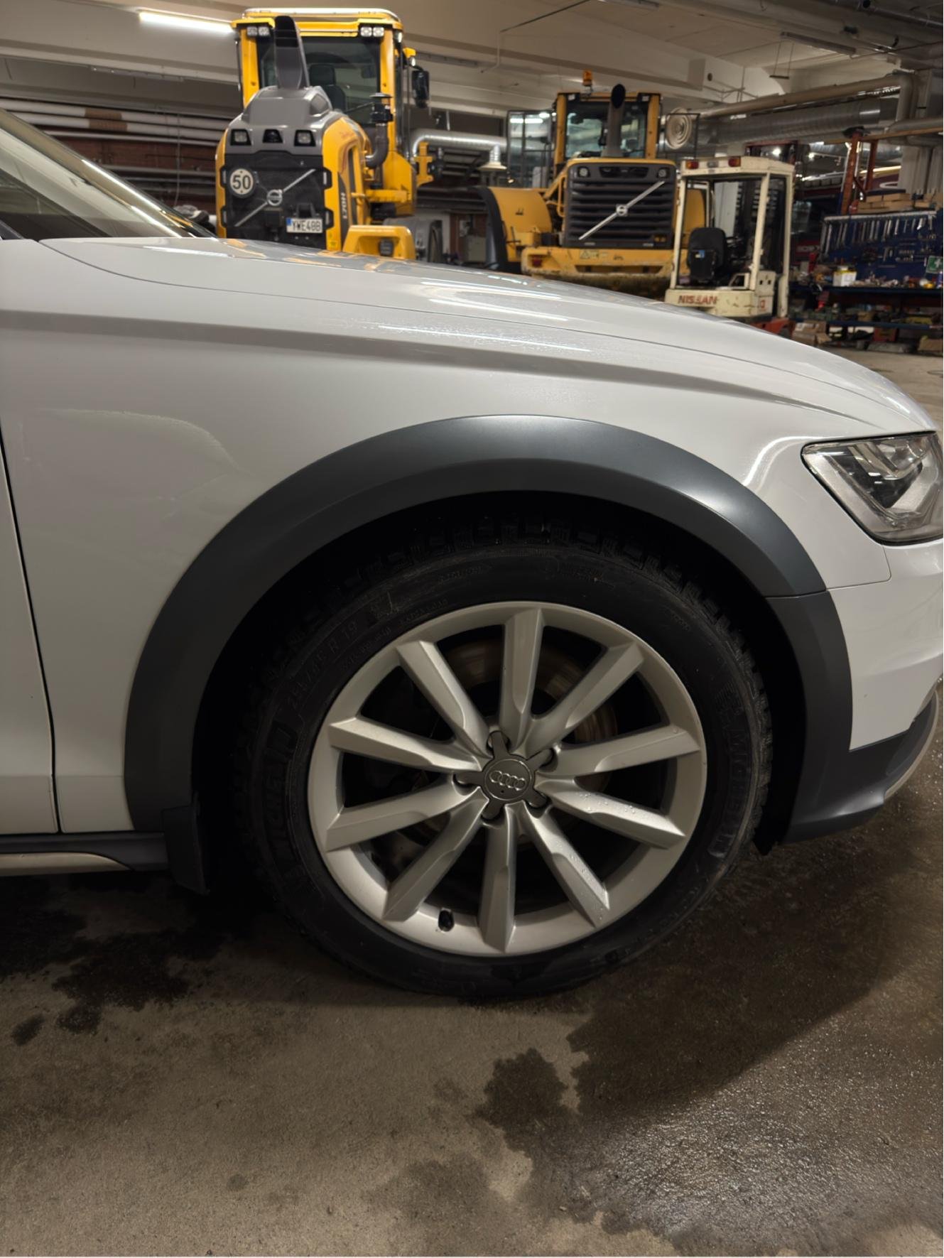 Audi A6 allroad quattro 3.0 TDI V6 DPF quattro S Tronic, 204hk, 2014