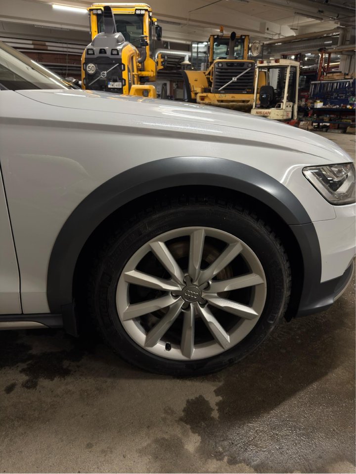 Audi A6 allroad quattro 3.0 TDI V6 DPF quattro S Tronic, 204hk, 2014