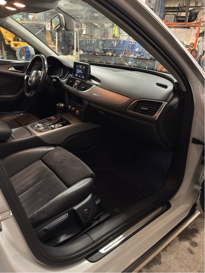 Audi A6 allroad quattro 3.0 TDI V6 DPF quattro S Tronic, 204hk, 2014