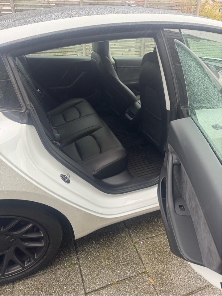 Tesla Model 3 Performance, 513hk, 2021