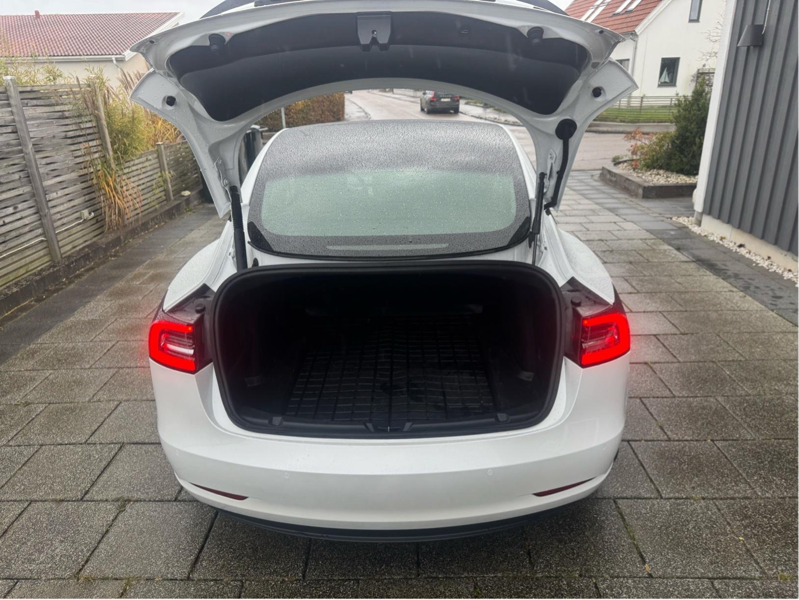 Tesla Model 3 Performance, 513hk, 2021