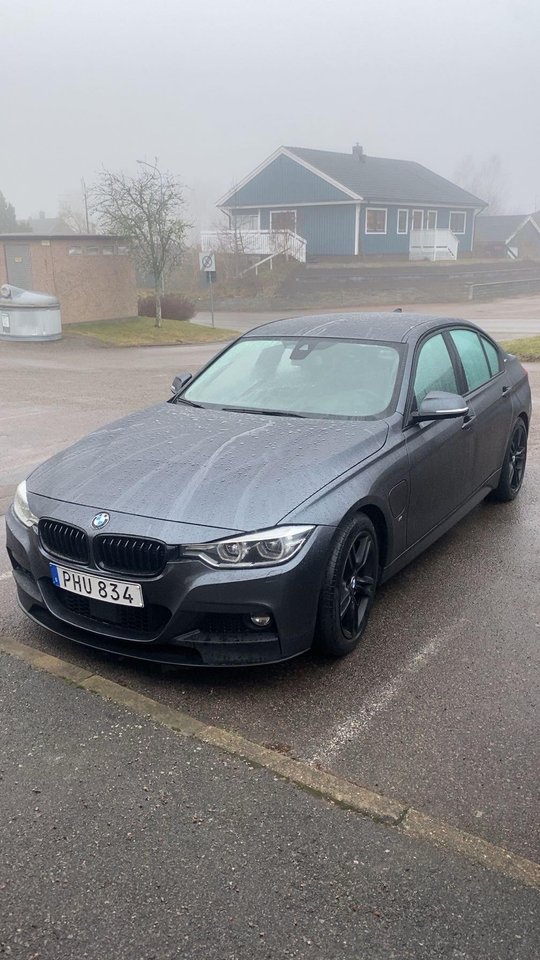 BMW 330e Sedan Steptronic, 252hp, 2017