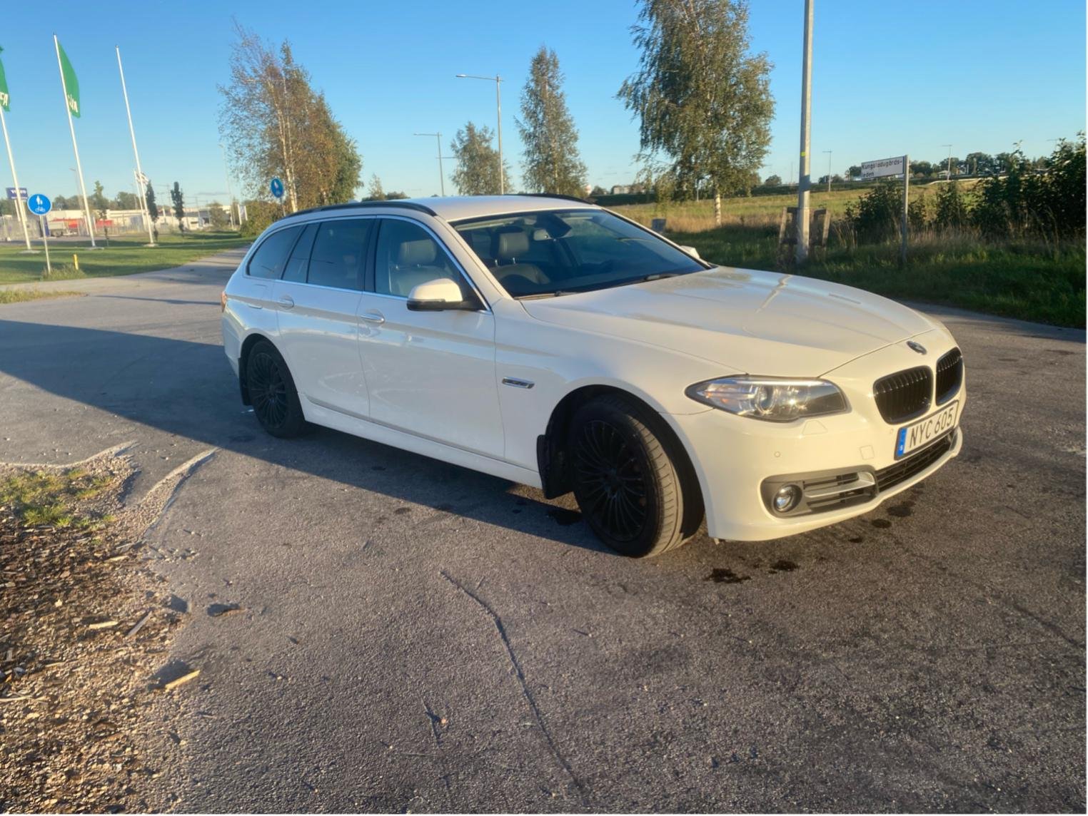 BMW 520d xDrive Touring Steptronic, 184hp, 2014