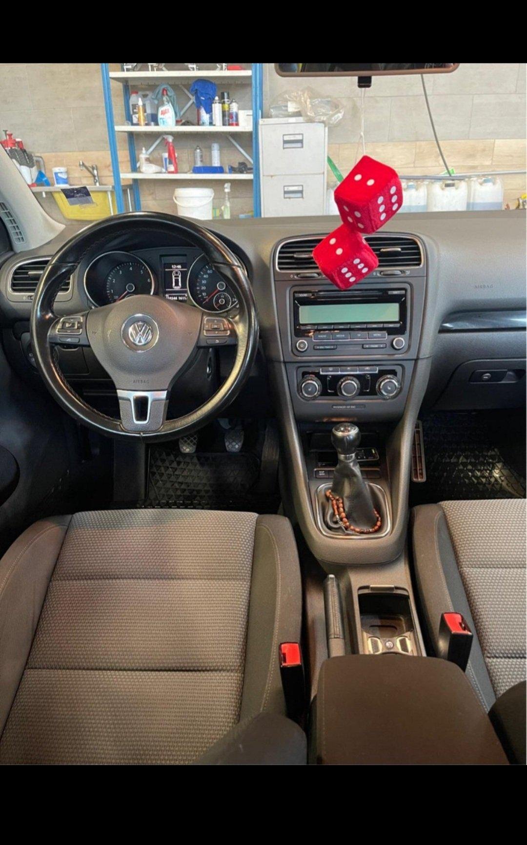 Volkswagen Golf 5-door 1.6 Multifuel Manual, 102hp, 2009