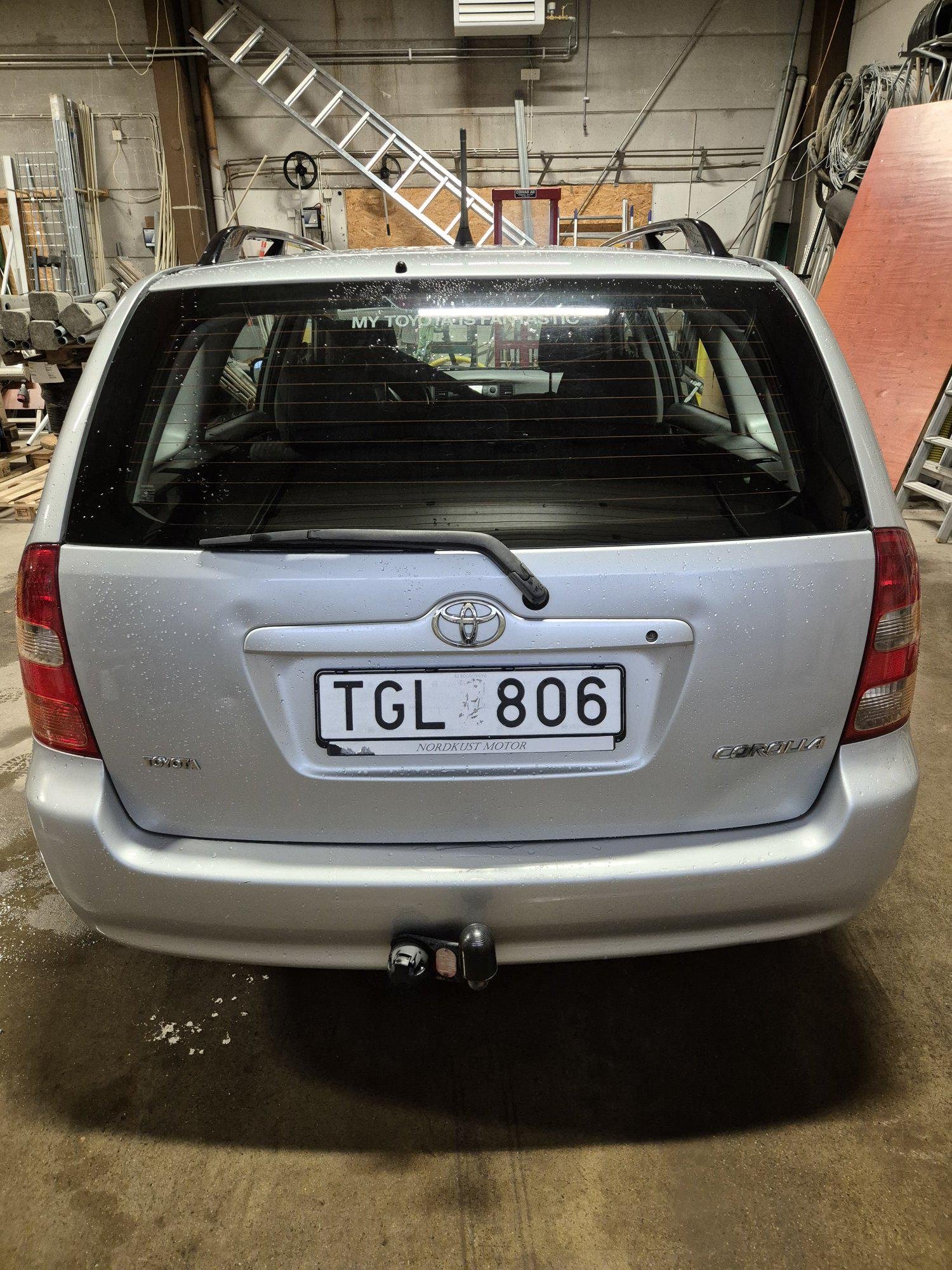 Toyota Corolla Kombi 1.6 VVT-i Manuell, 110hk, 2002