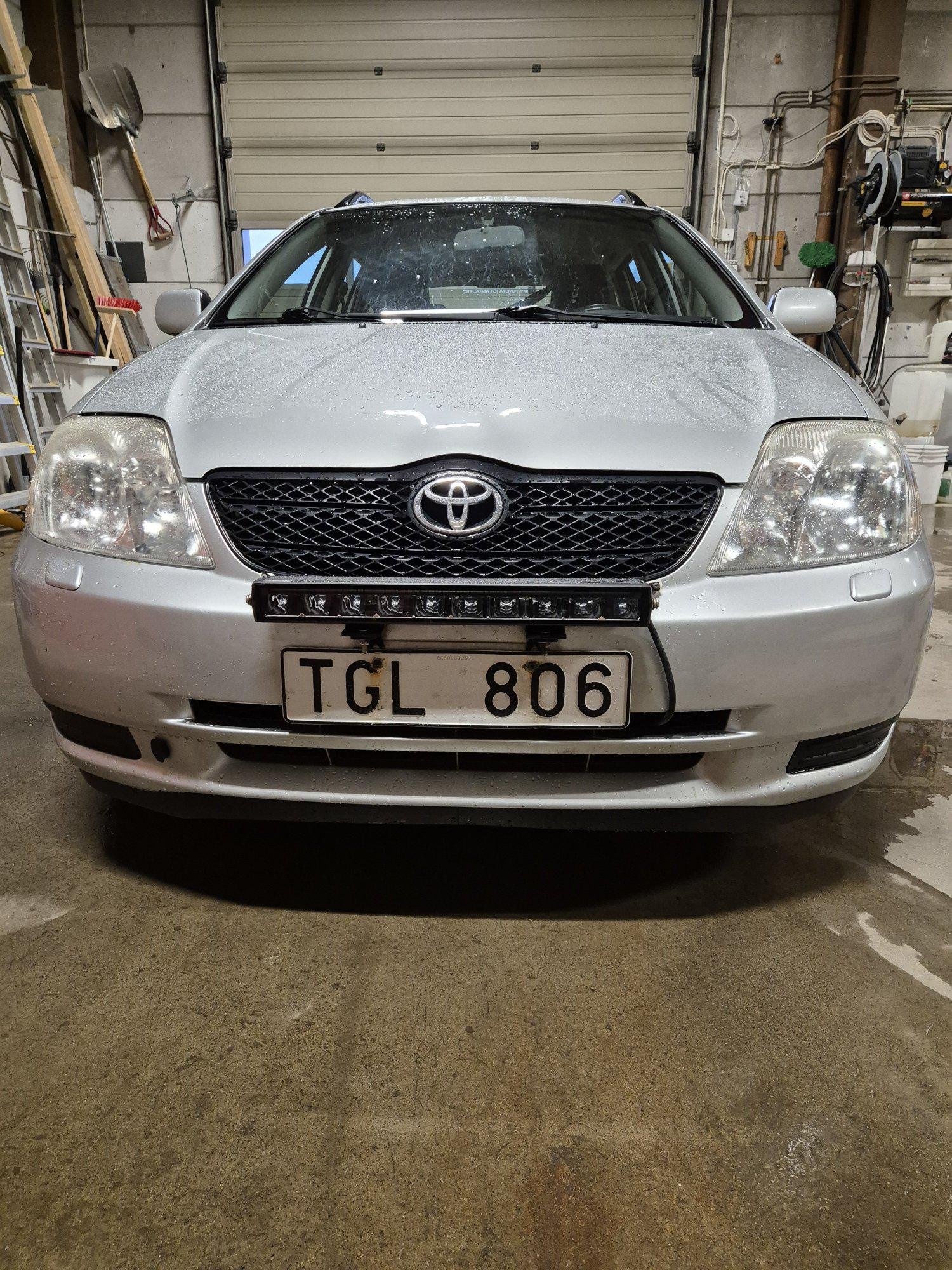 Toyota Corolla Kombi 1.6 VVT-i Manuell, 110hk, 2002