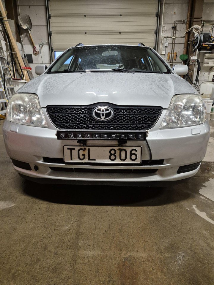 Toyota Corolla Kombi 1.6 VVT-i Manuell, 110hk, 2002
